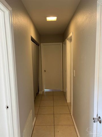 3268 Creighton Rd, Pensacola, FL 32504