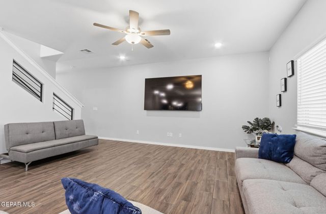 13062 GRANTHAM Lane, El Paso, TX 79928