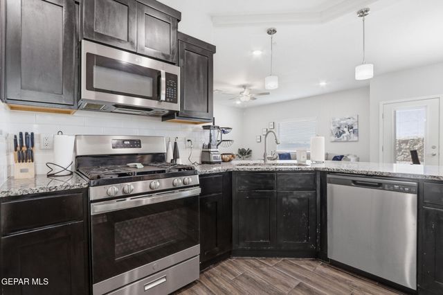 13062 GRANTHAM Lane, El Paso, TX 79928