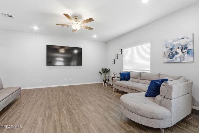 13062 GRANTHAM Lane, El Paso, TX 79928