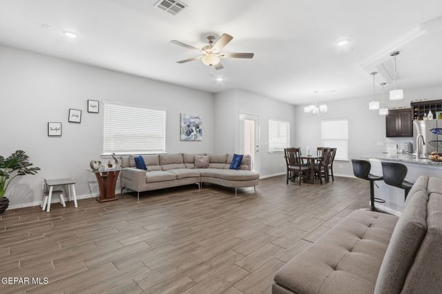 13062 GRANTHAM Lane, El Paso, TX 79928