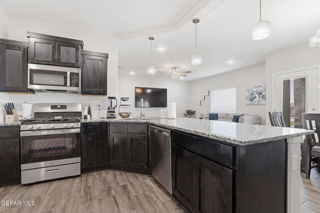 13062 GRANTHAM Lane, El Paso, TX 79928