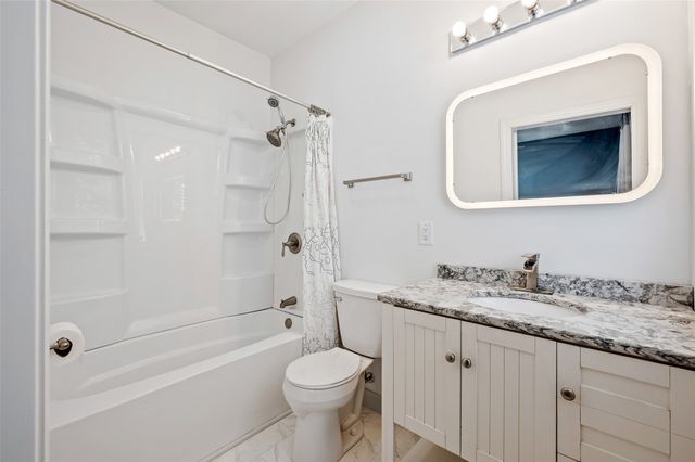 1080 35th Street, Des Moines, IA 50311