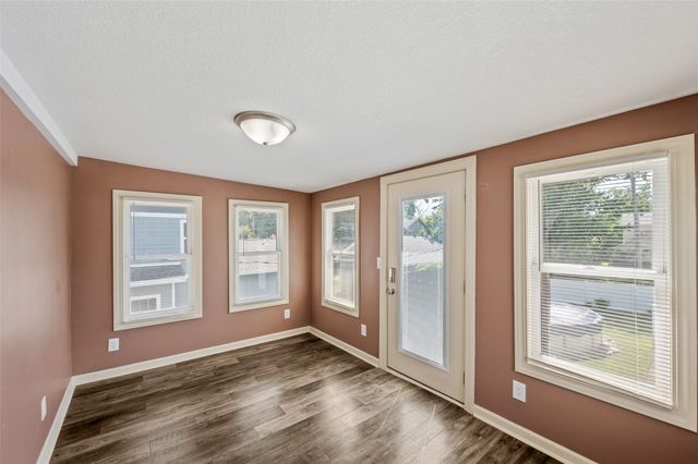 1080 35th Street, Des Moines, IA 50311