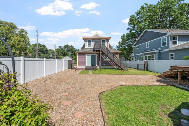 1080 35th Street, Des Moines, IA 50311