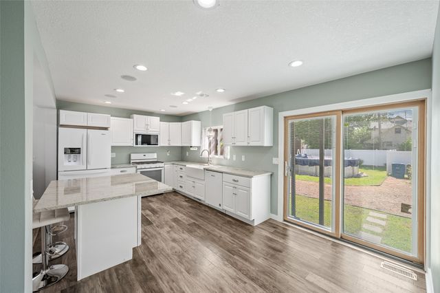 1080 35th Street, Des Moines, IA 50311
