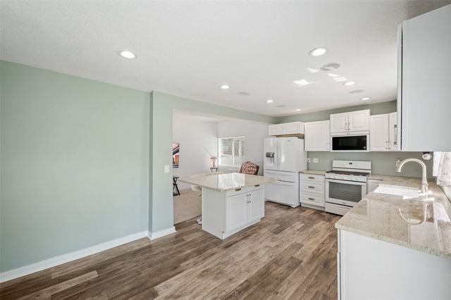 1080 35th Street, Des Moines, IA 50311