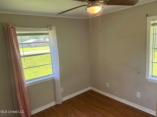 916 Camp Four Jacks Road, Biloxi, MS 39532