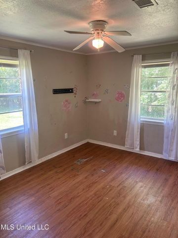 916 Camp Four Jacks Road, Biloxi, MS 39532