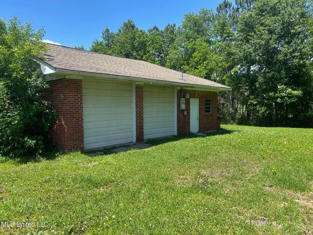 916 Camp Four Jacks Road, Biloxi, MS 39532