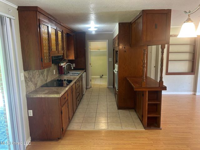 916 Camp Four Jacks Road, Biloxi, MS 39532