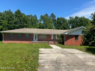 916 Camp Four Jacks Road, Biloxi, MS 39532