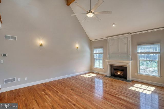 26 NYE RD, Hershey, PA 17033