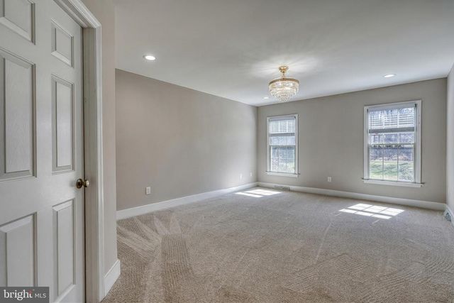 26 NYE RD, Hershey, PA 17033