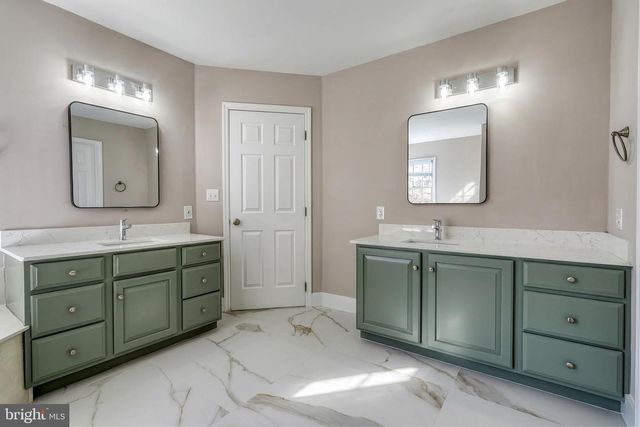 26 NYE RD, Hershey, PA 17033