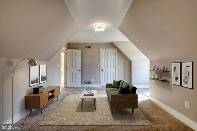 26 NYE RD, Hershey, PA 17033