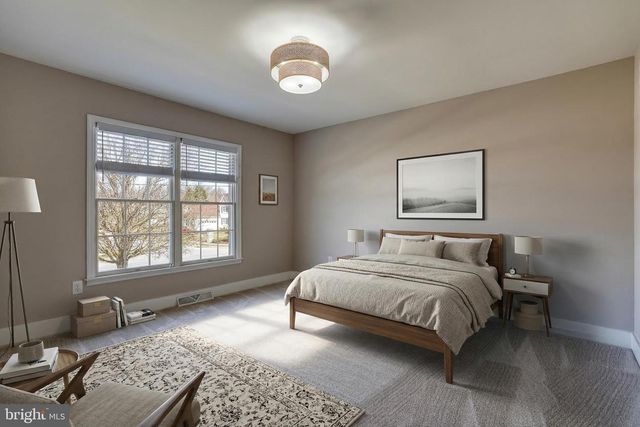 26 NYE RD, Hershey, PA 17033