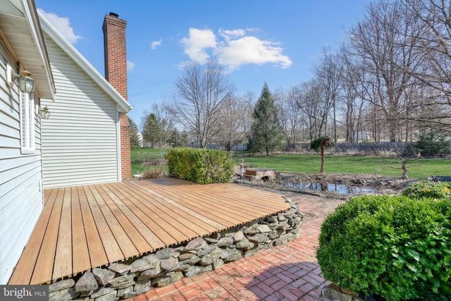 26 NYE RD, Hershey, PA 17033