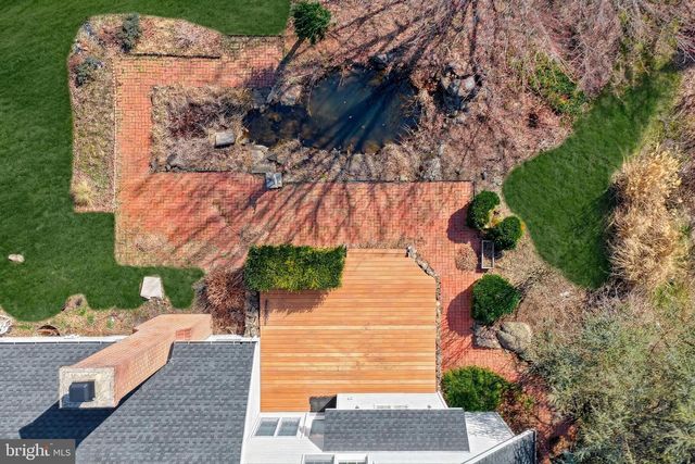 26 NYE RD, Hershey, PA 17033