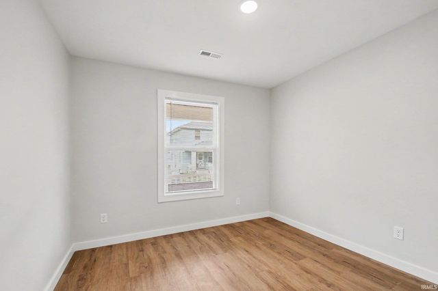 1132 Harvey Street, South Bend, IN 46616