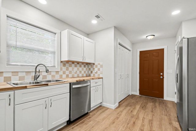 1132 Harvey Street, South Bend, IN 46616
