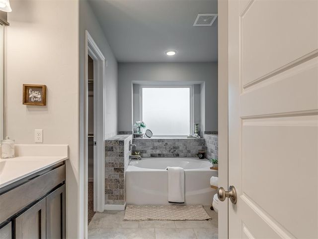 3816 Manderly Place, Norman, OK 73026