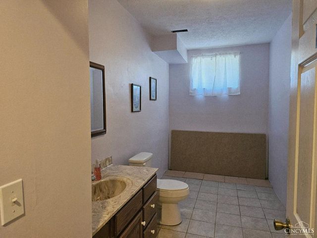 2295 Hillcrest Drive, Monroe Twp, OH 45102