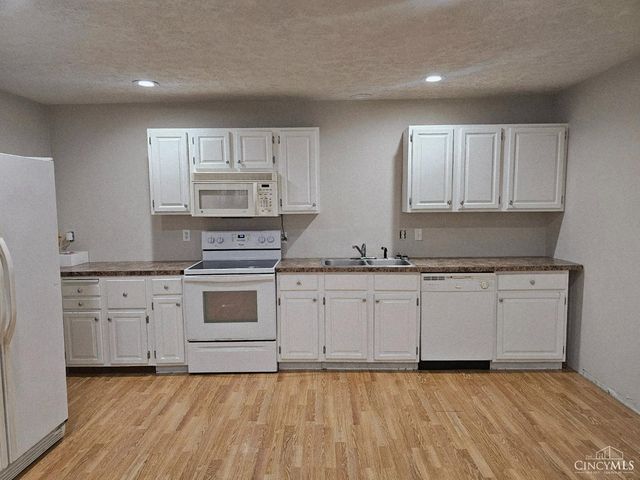 2295 Hillcrest Drive, Monroe Twp, OH 45102