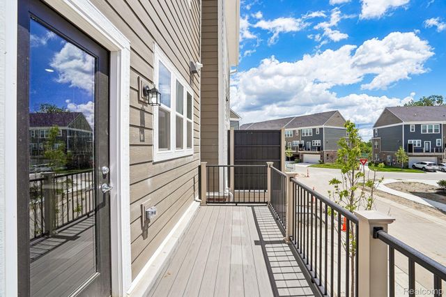 25433 Orwell Street, Novi, MI 48375