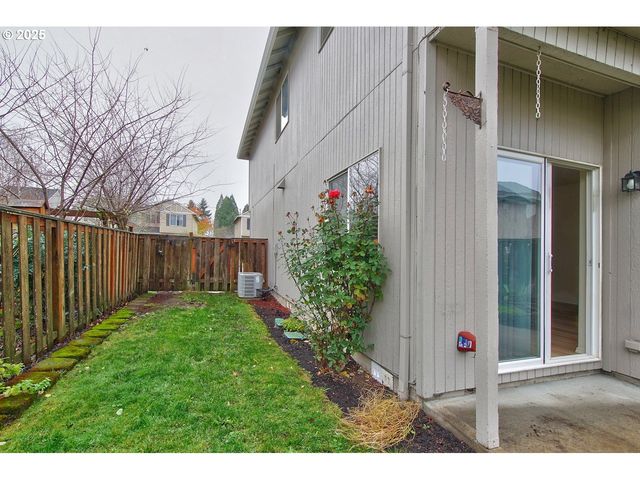 1380 Ne BIRKSHIRE Ct, Hillsboro, OR 97124