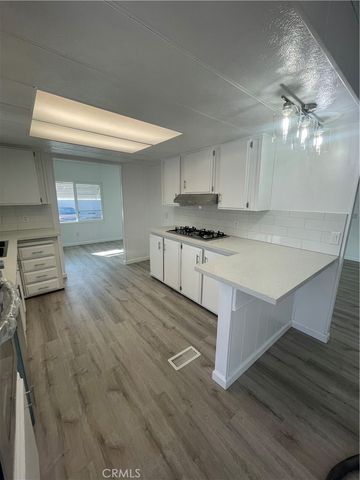 1155 S RIVERSIDE Drive 7, Rialto, CA 99237