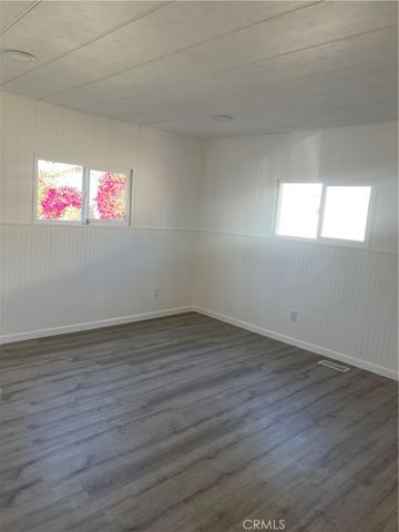 1155 S RIVERSIDE Drive 7, Rialto, CA 99237