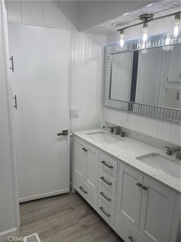 1155 S RIVERSIDE Drive 7, Rialto, CA 99237