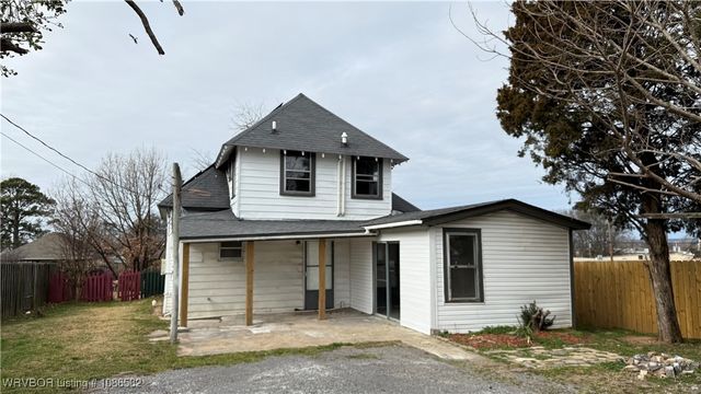 1009 S 11th Street, Fort Smith, AR 72901