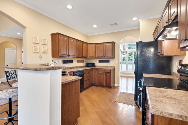1682 NEWTON OAK CV, Memphis, TN 38117
