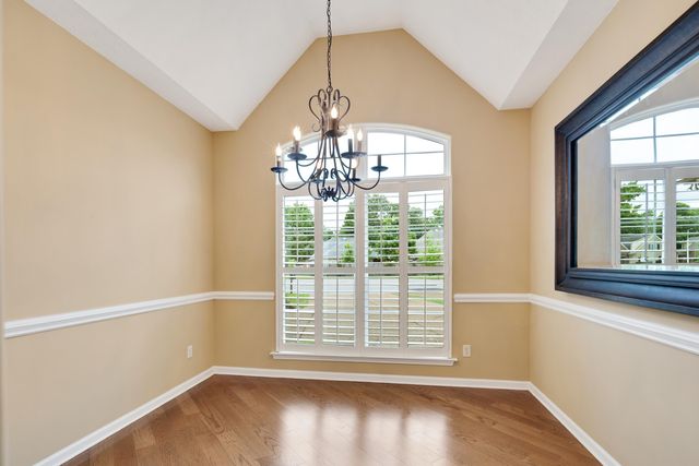 1682 NEWTON OAK CV, Memphis, TN 38117