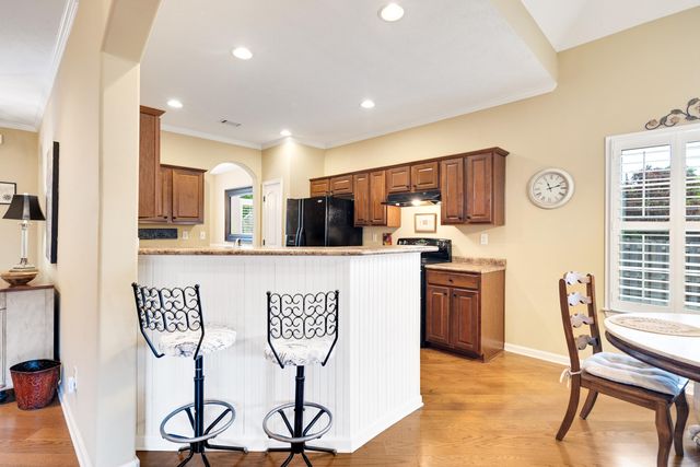 1682 NEWTON OAK CV, Memphis, TN 38117