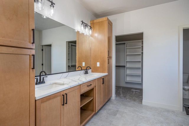 N8824 DUBLIN, Menasha, WI 54952