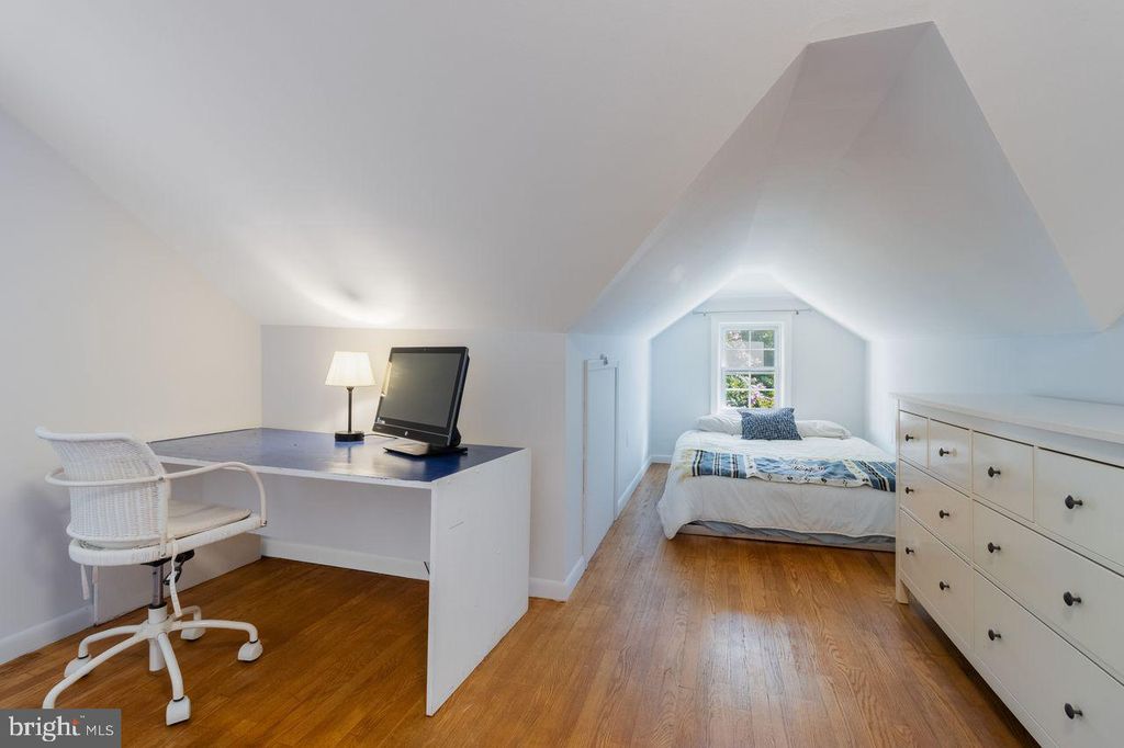 11706 COLLEGE VIEW DR, Silver Spring, MD 20902