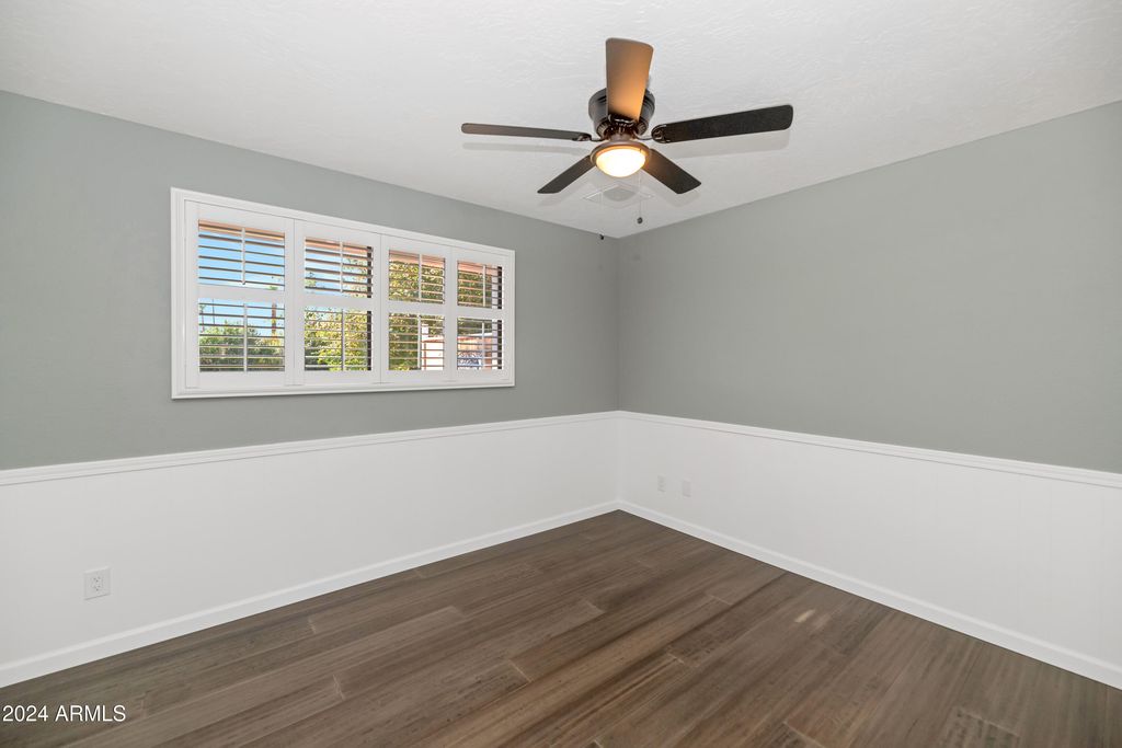 property-img