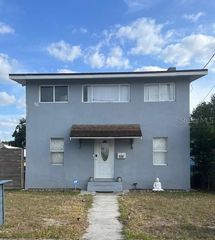 130 AVENUE H SE, Winter Haven, FL 33880