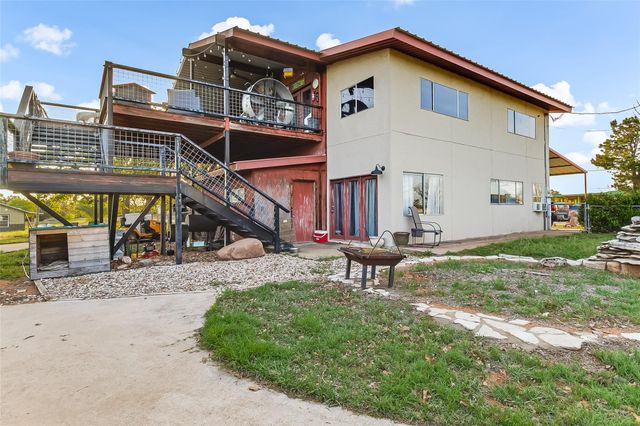 288 Ballard ST, Tow, TX 78672