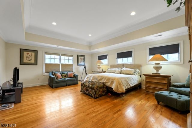 22 Meadow Lake Dr, Mahwah Twp., NJ 07430