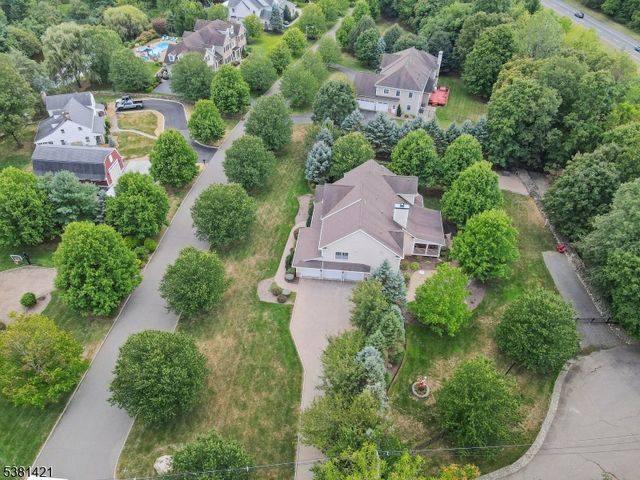 22 Meadow Lake Dr, Mahwah Twp., NJ 07430