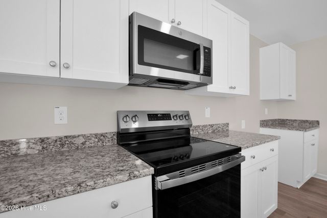 221 Buggy Top Lane, Autryville, NC 28318