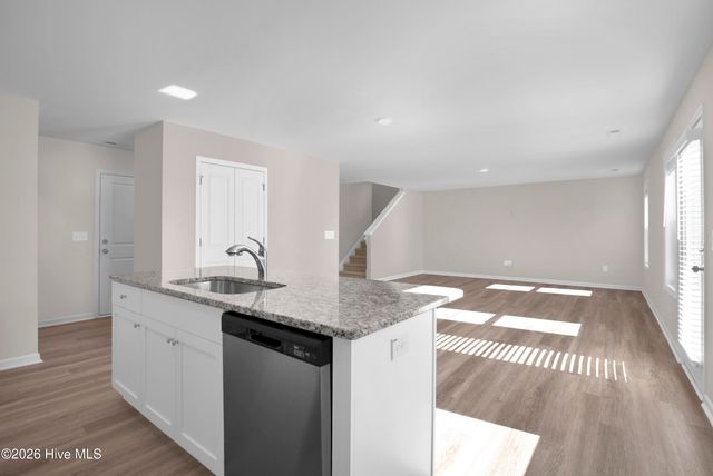 221 Buggy Top Lane, Autryville, NC 28318