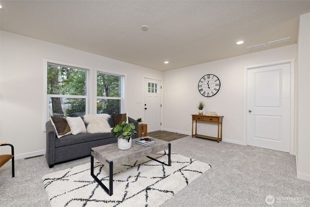 31 E Sherwood Place, Shelton, WA 98584