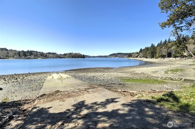 31 E Sherwood Place, Shelton, WA 98584