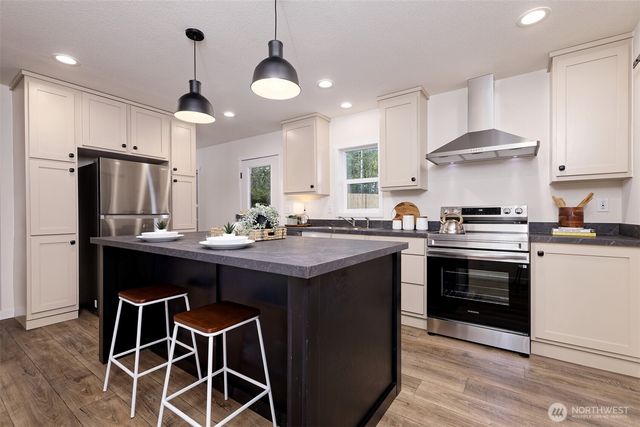 31 E Sherwood Place, Shelton, WA 98584