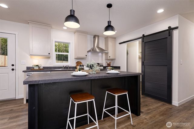 31 E Sherwood Place, Shelton, WA 98584